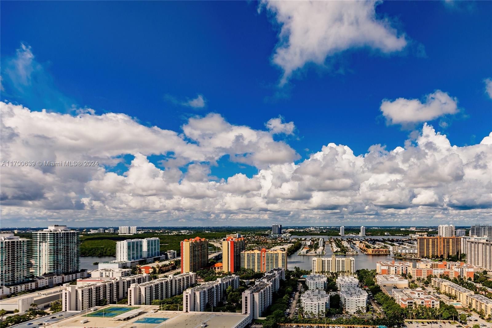 17001 Collins Ave # 3504