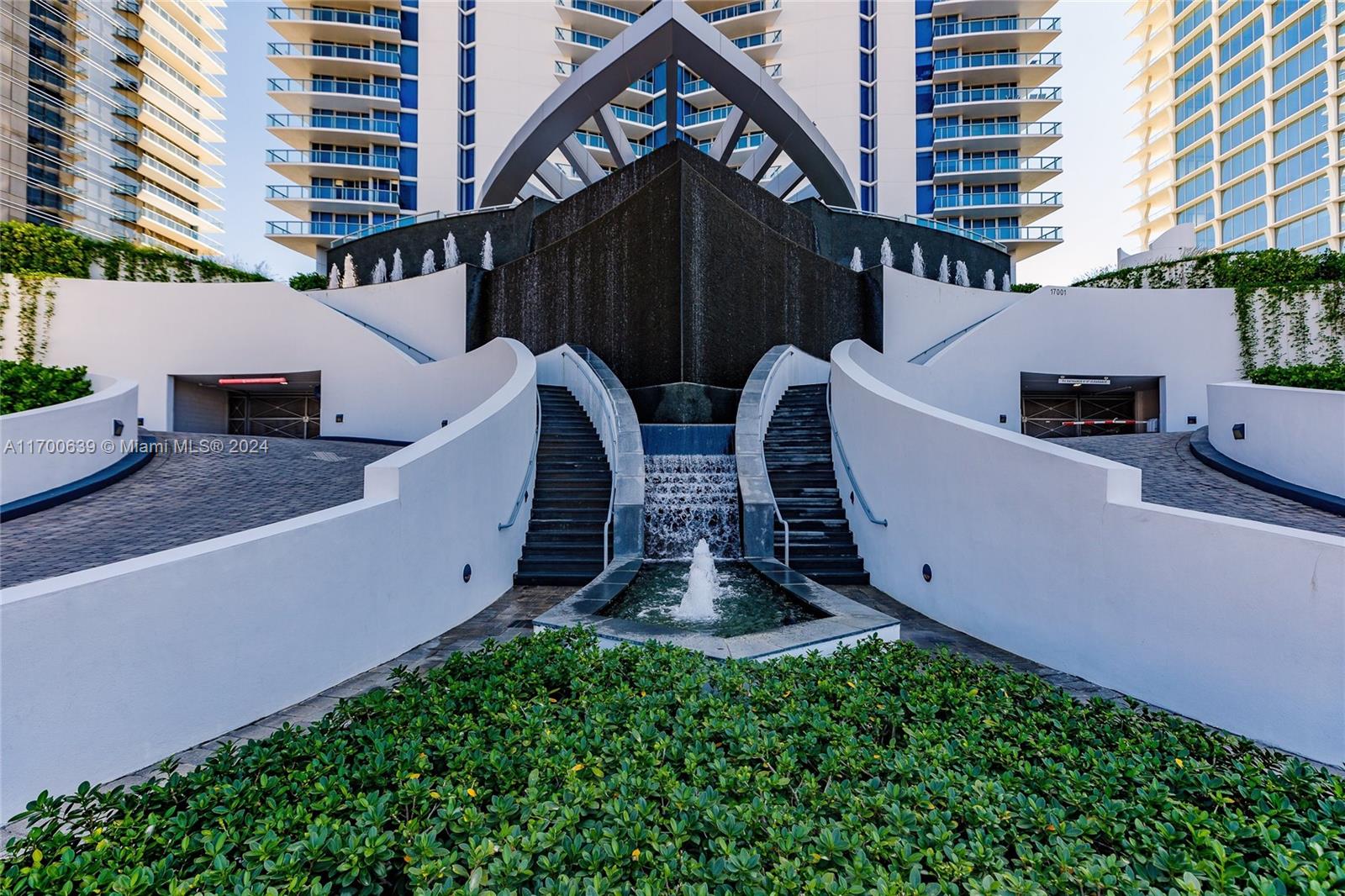 17001 Collins Ave # 3504