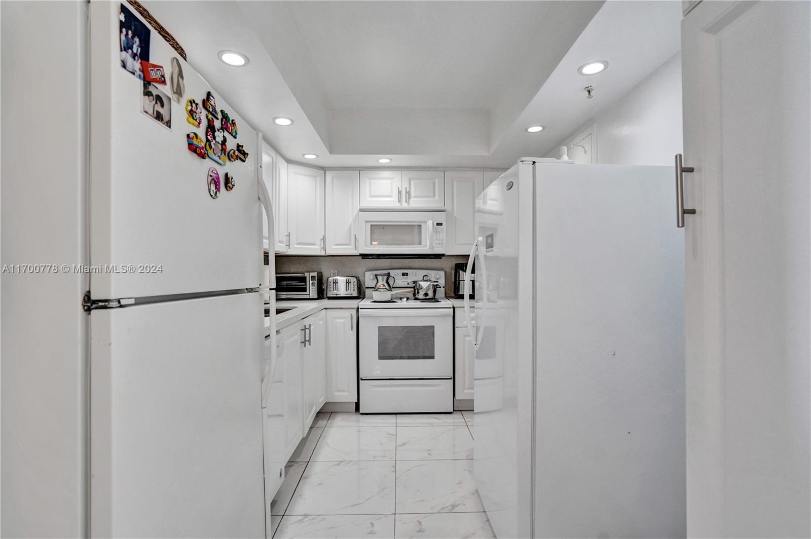 400 Kings Point Dr # 708