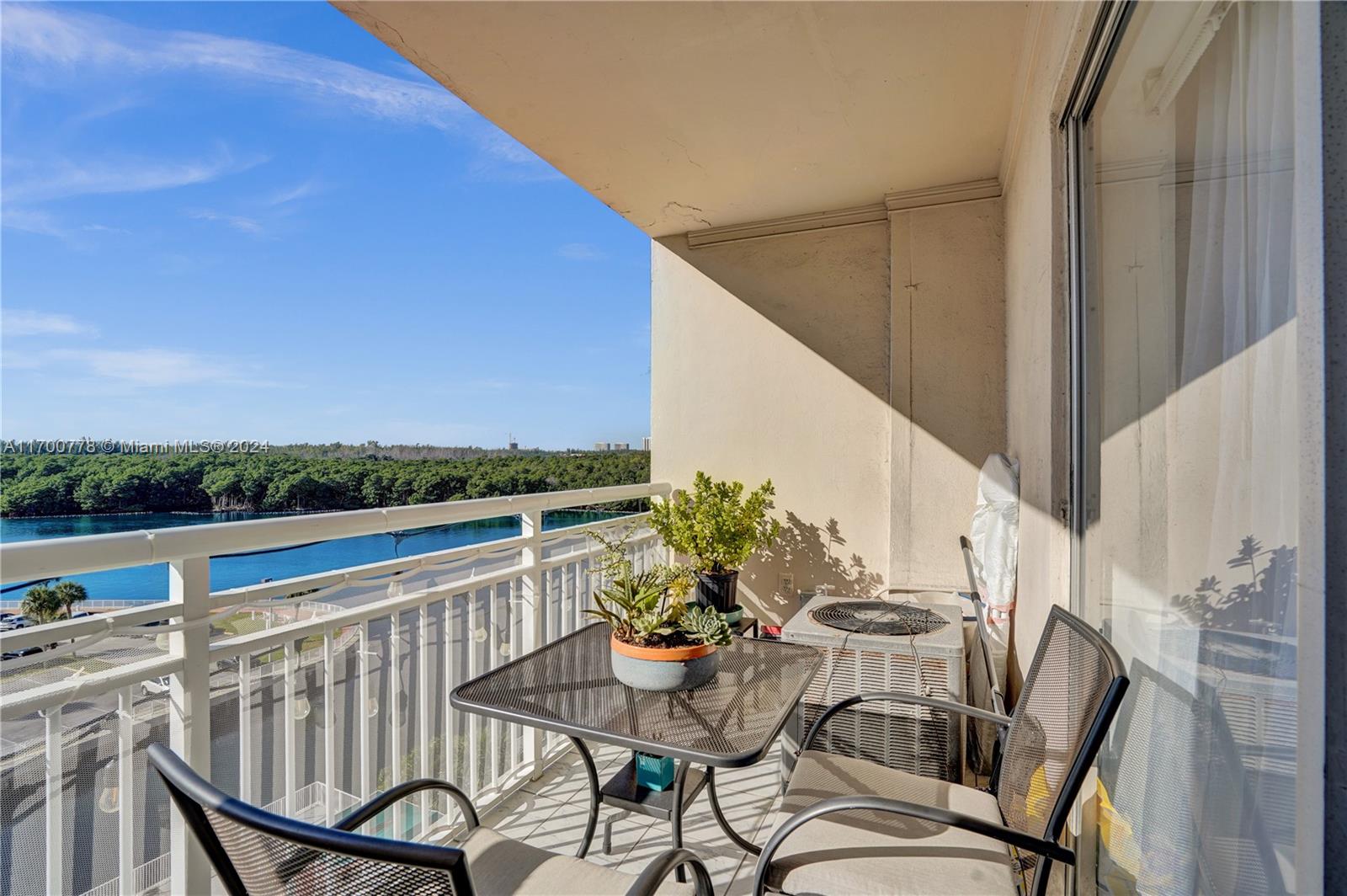 400 Kings Point Dr # 708