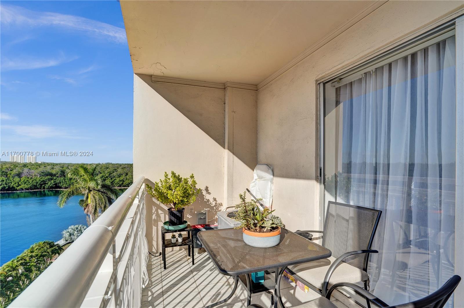 400 Kings Point Dr # 708