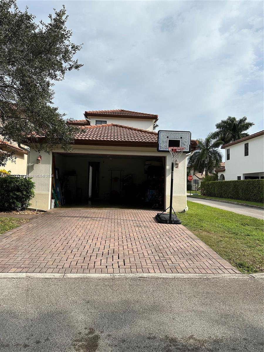 8338 NW 39th Ct # 8338