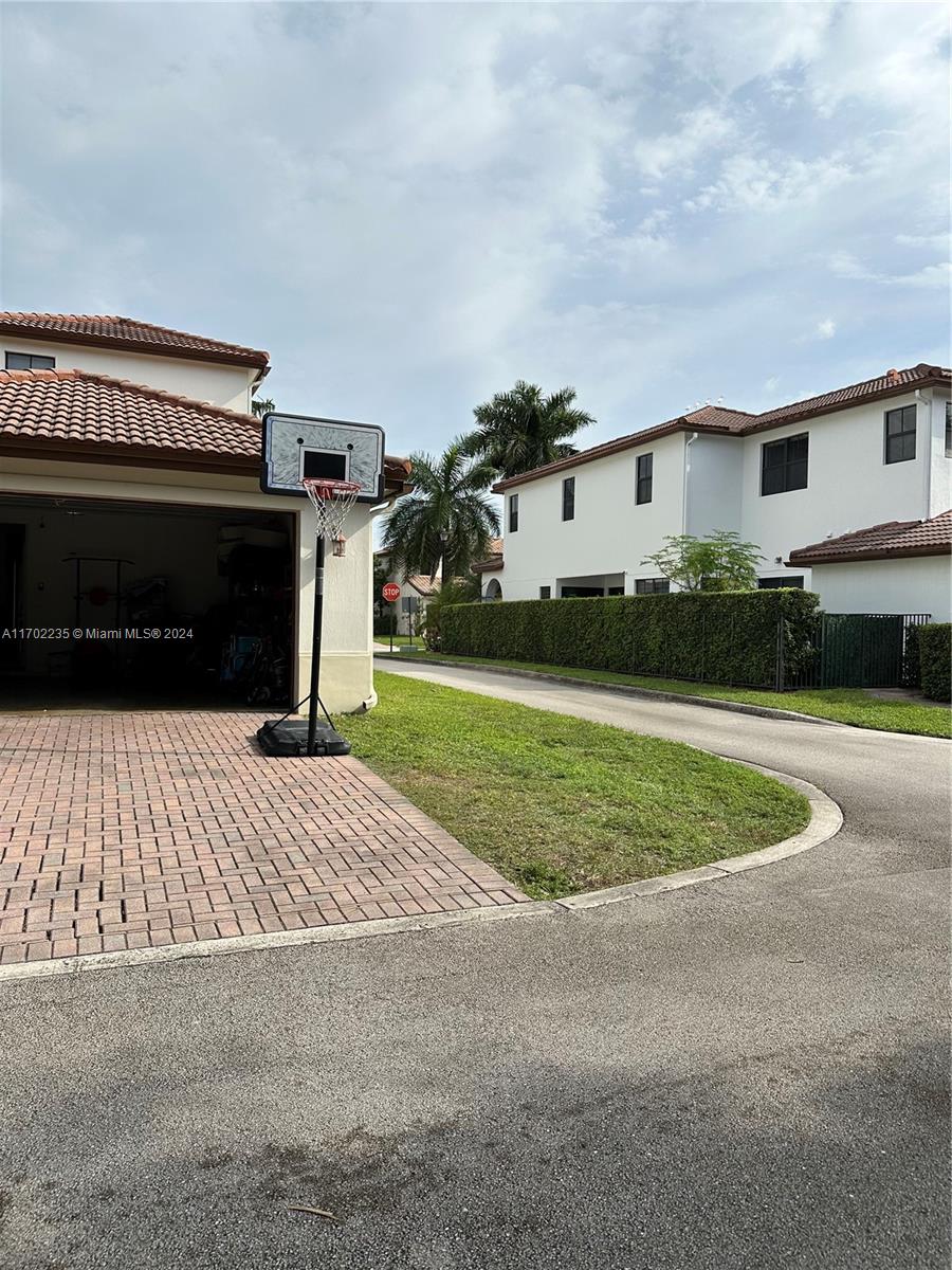 8338 NW 39th Ct # 8338