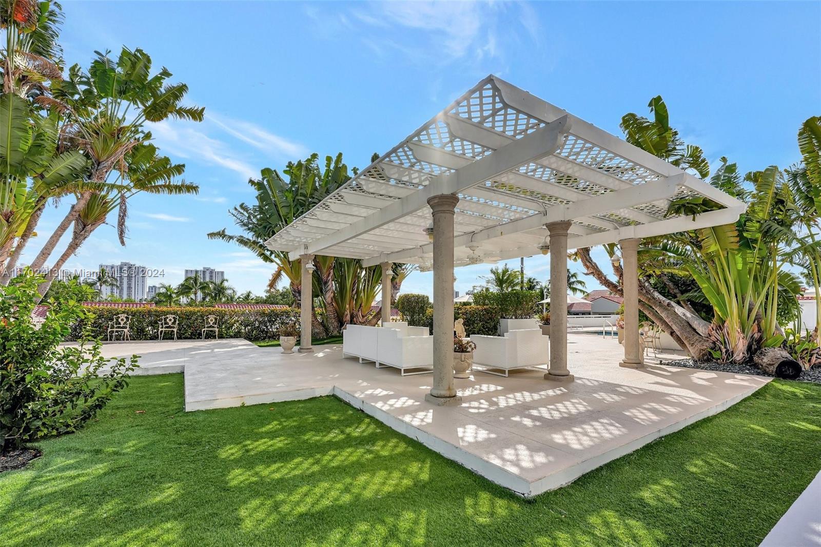 3598 Yacht Club Dr # 1103