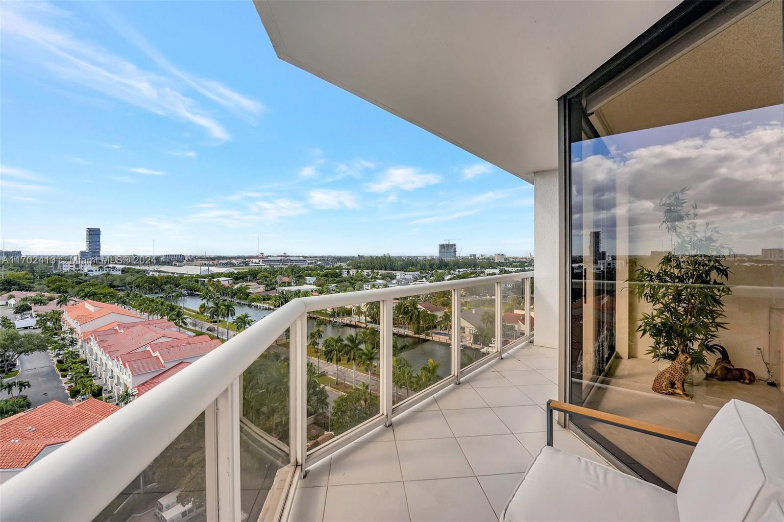 3598 Yacht Club Dr # 1103