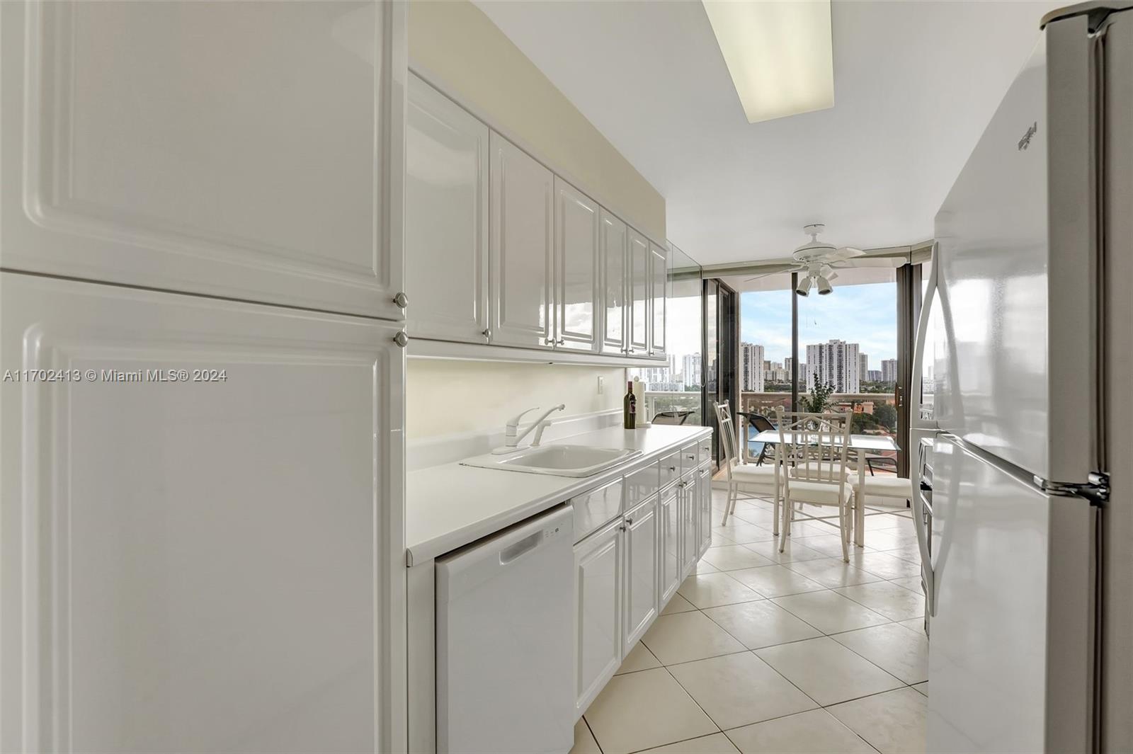 3598 Yacht Club Dr # 1103
