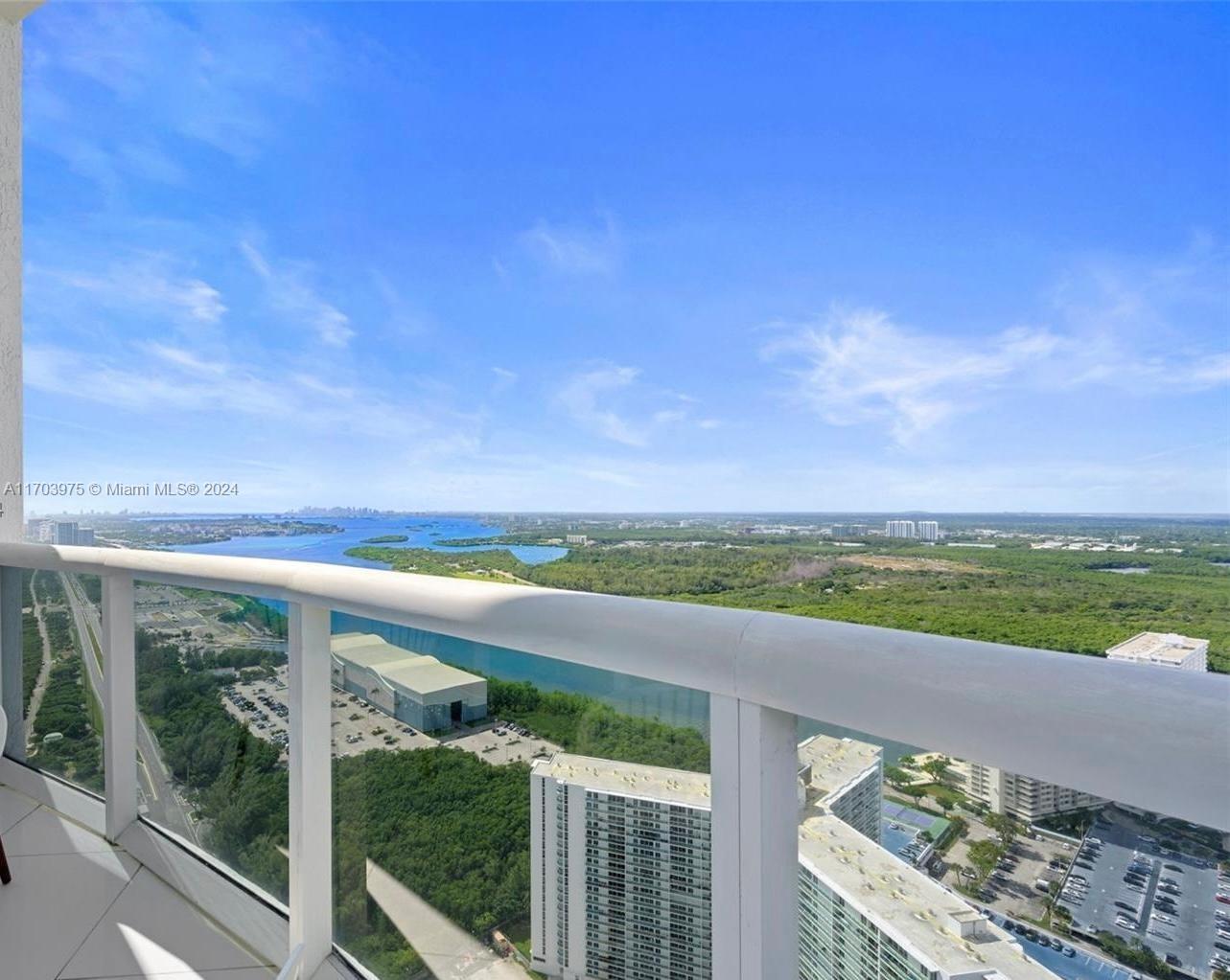15811 Collins Ave # 3806