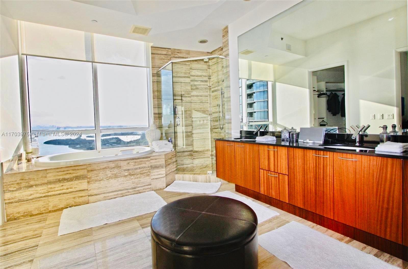 15811 Collins Ave # 3806