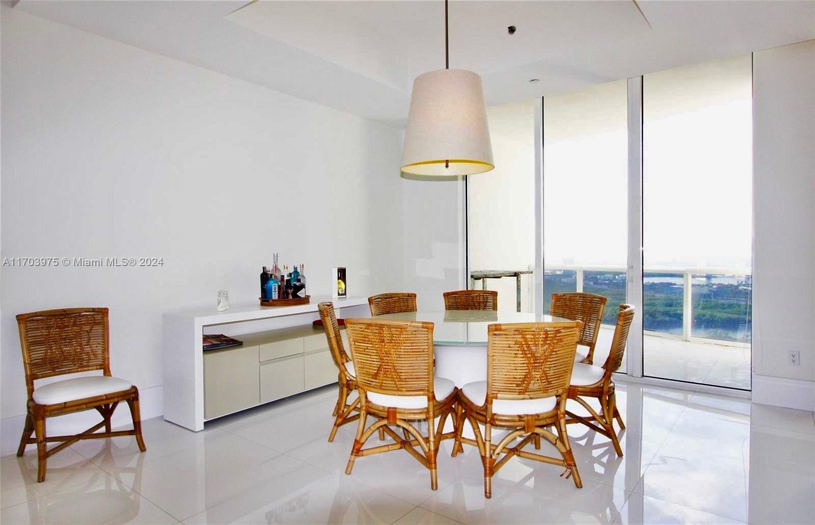 15811 Collins Ave # 3806