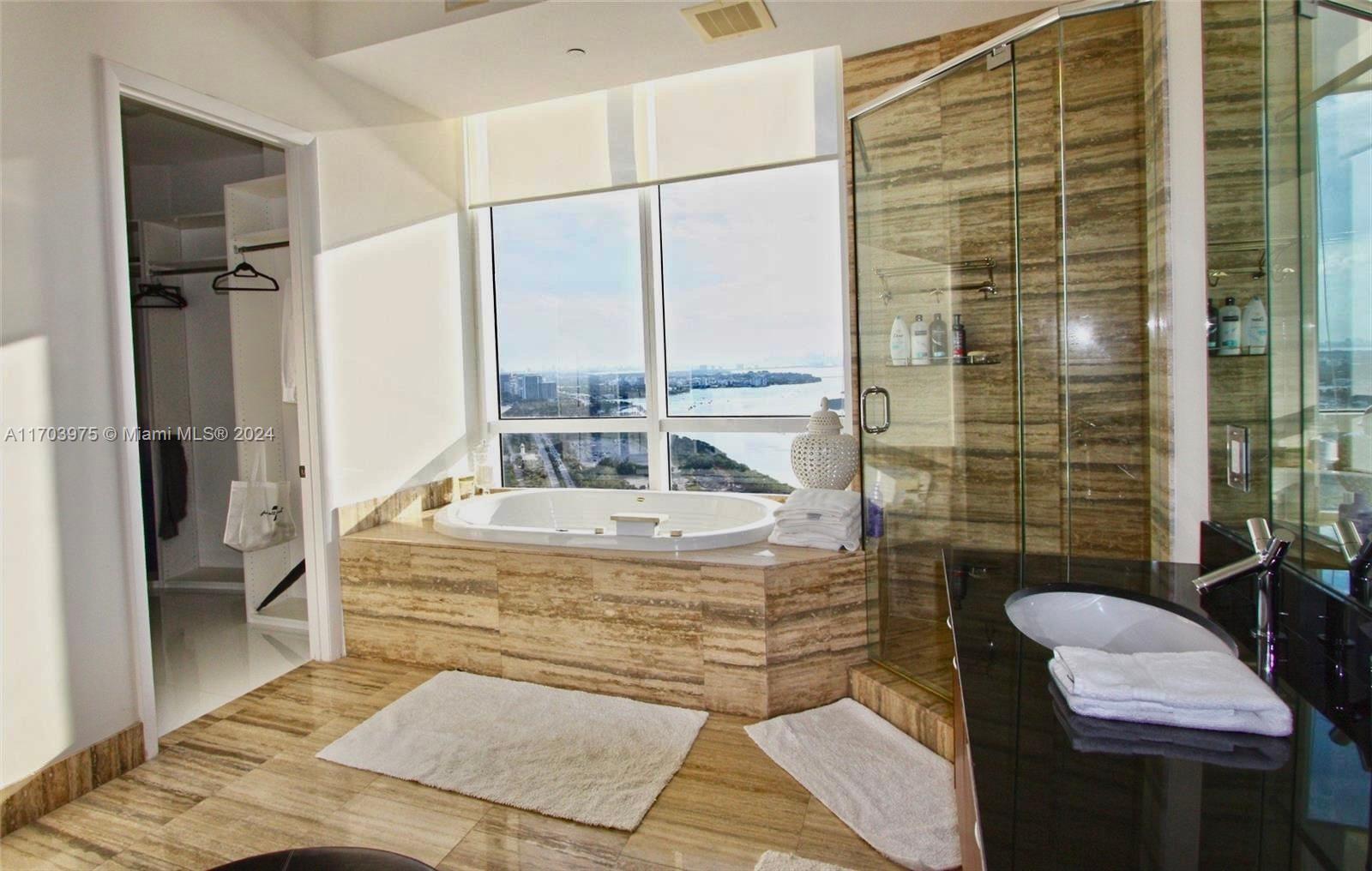 15811 Collins Ave # 3806