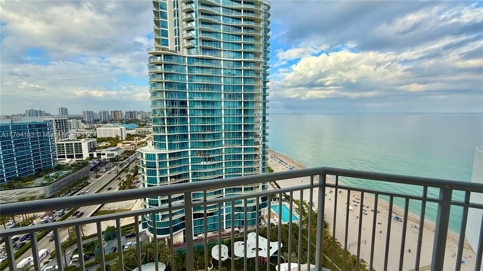 17375 Collins Ave # 2406