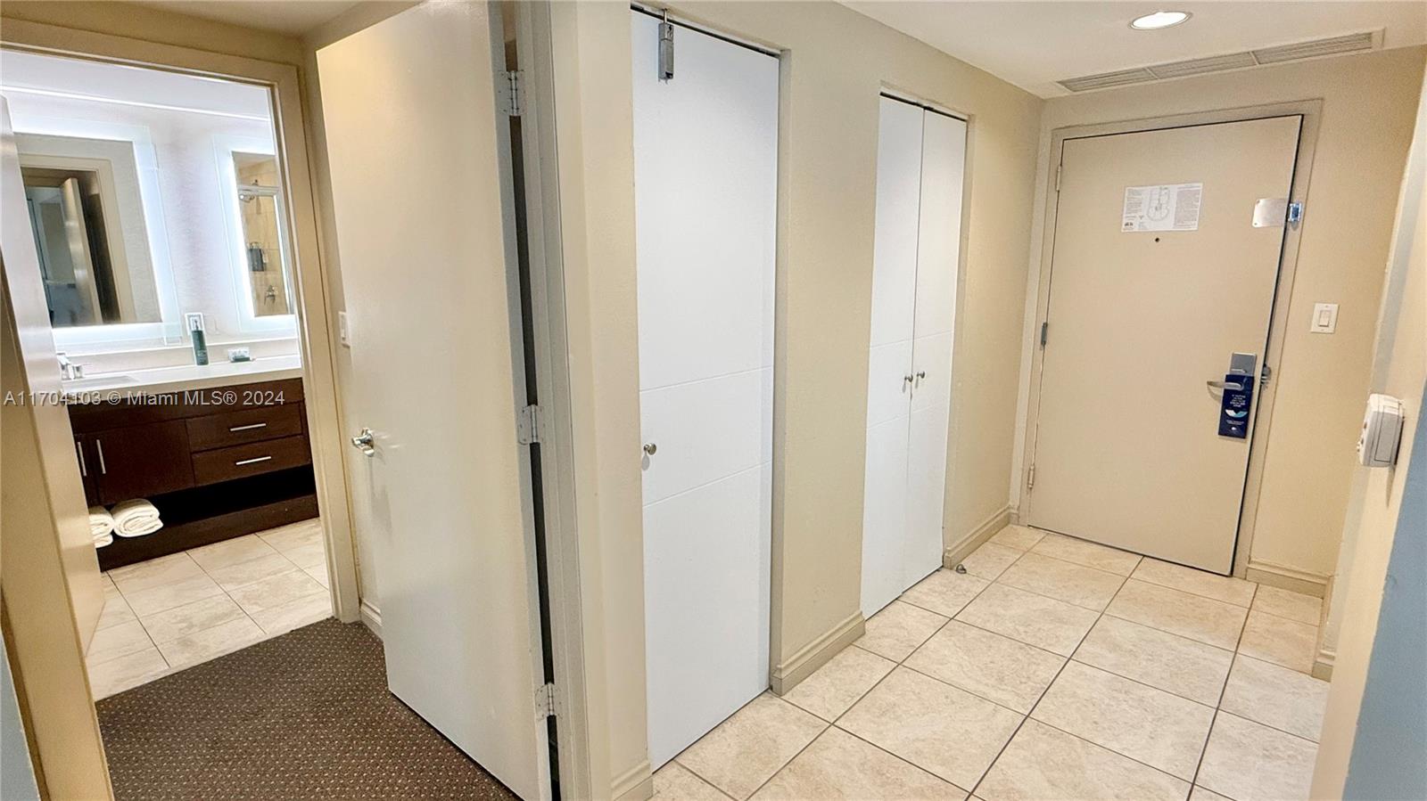17375 Collins Ave # 2406