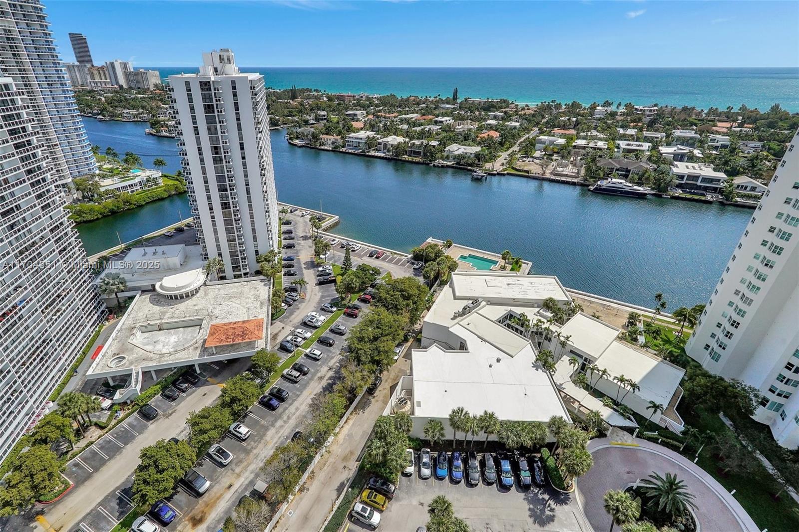 20281 E Country Club Dr # 2104