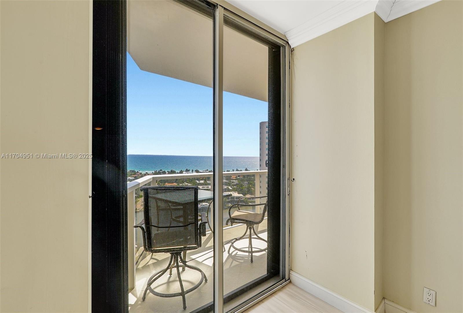 20281 E Country Club Dr # 2104