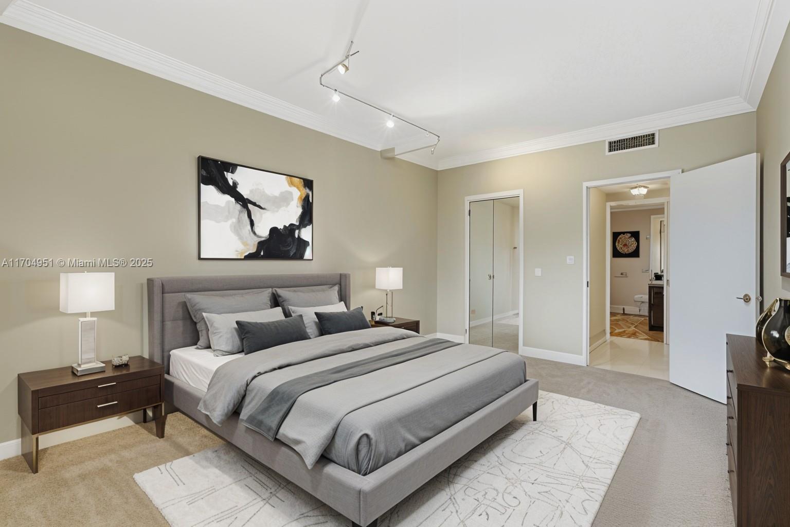 20281 E Country Club Dr # 2104