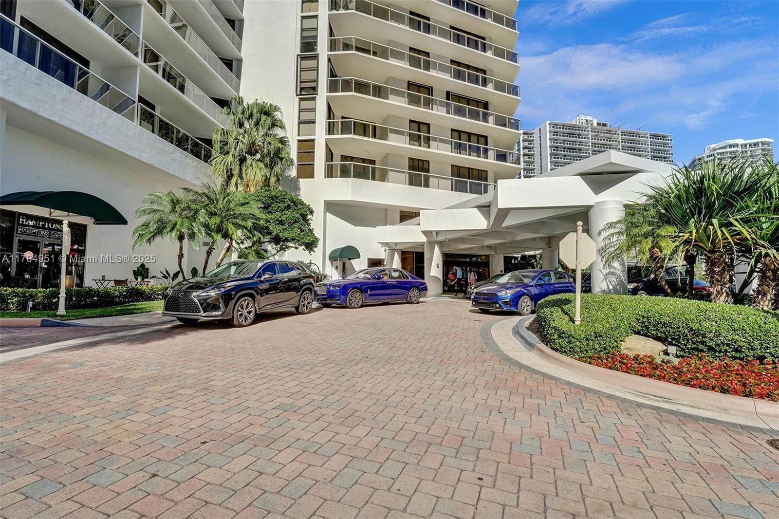 20281 E Country Club Dr # 2104