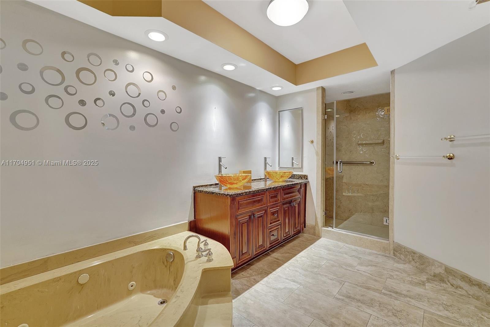 20281 E Country Club Dr # 2104
