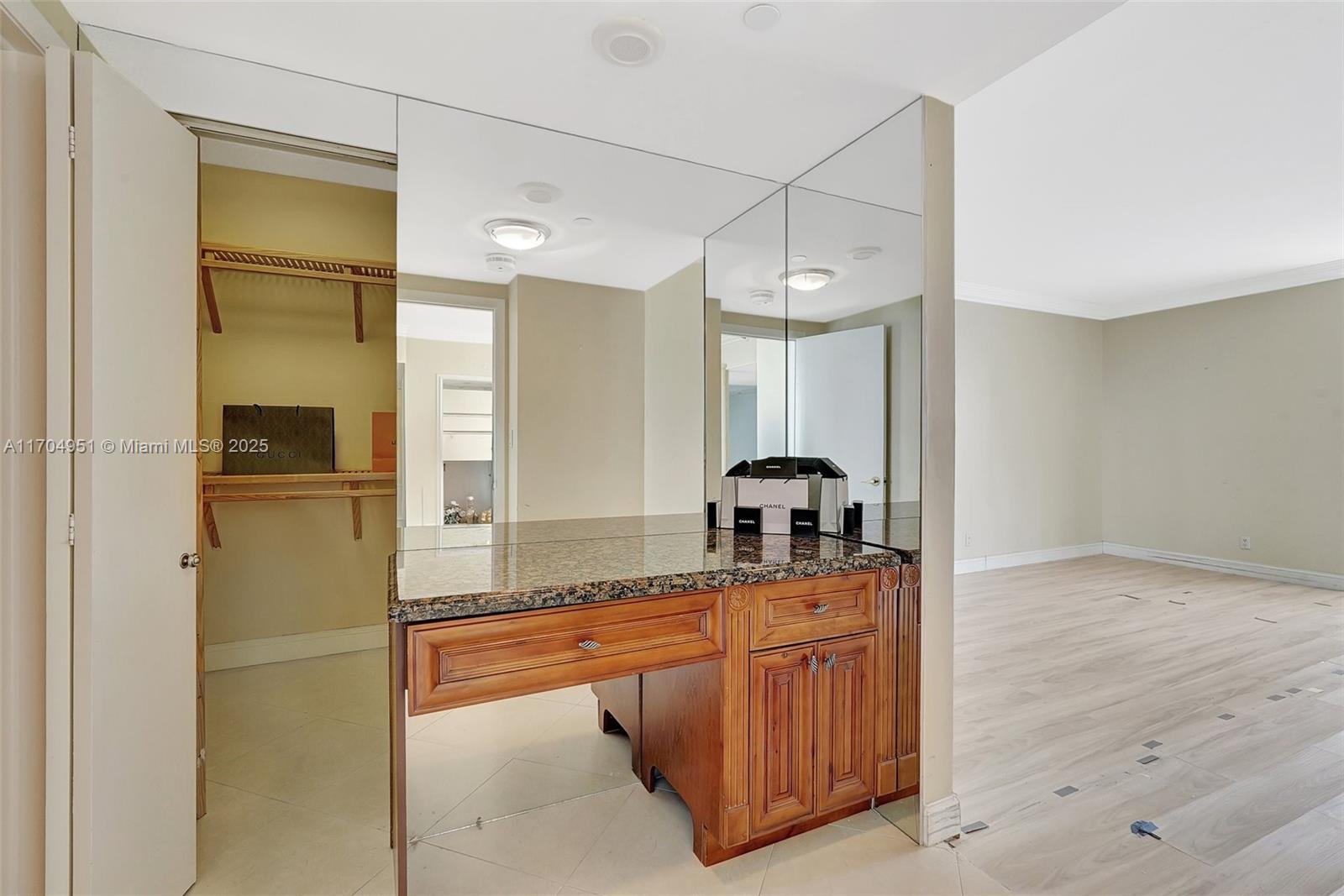 20281 E Country Club Dr # 2104