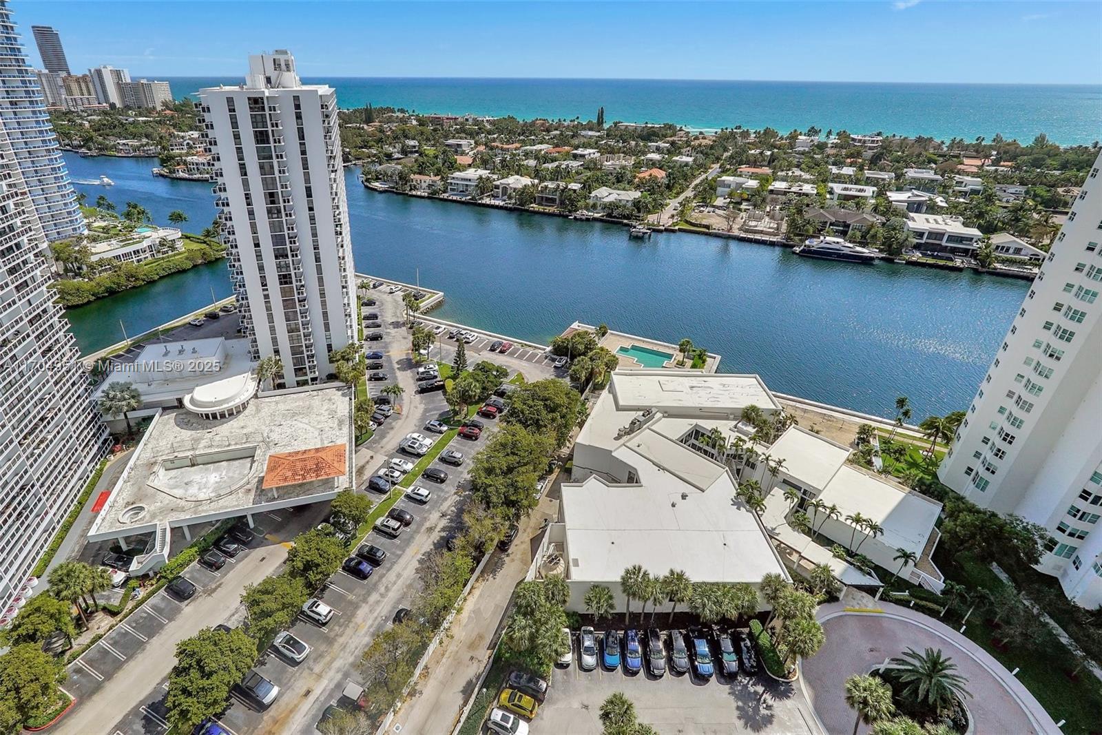 20281 E Country Club Dr # 2104