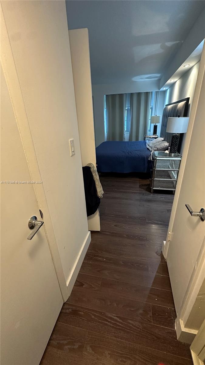 5555 Collins Ave # 8P