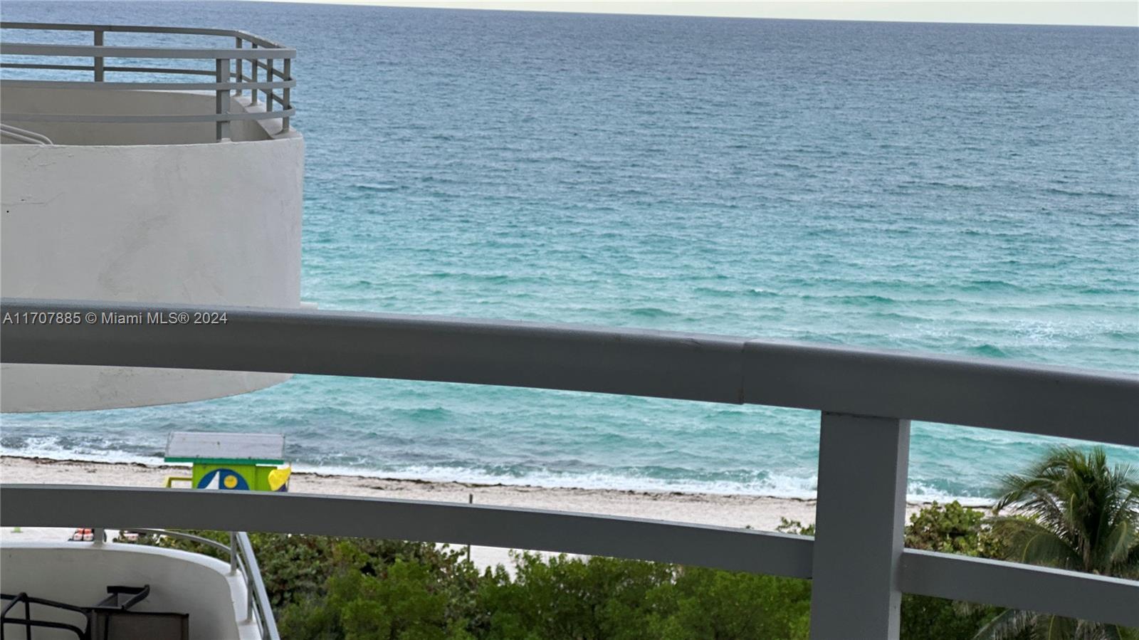 5555 Collins Ave # 8P