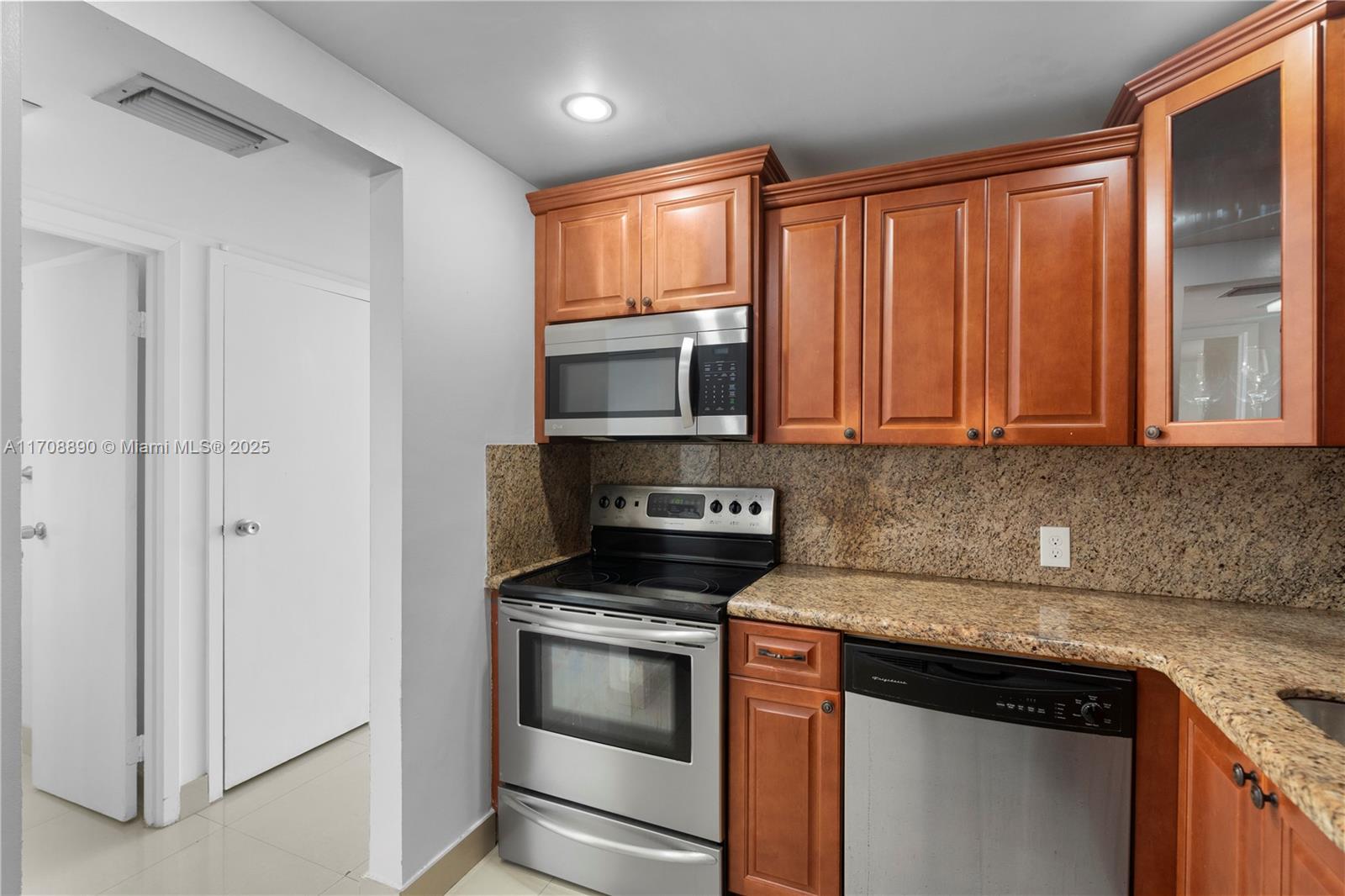 3675 N Country Club Dr # 105