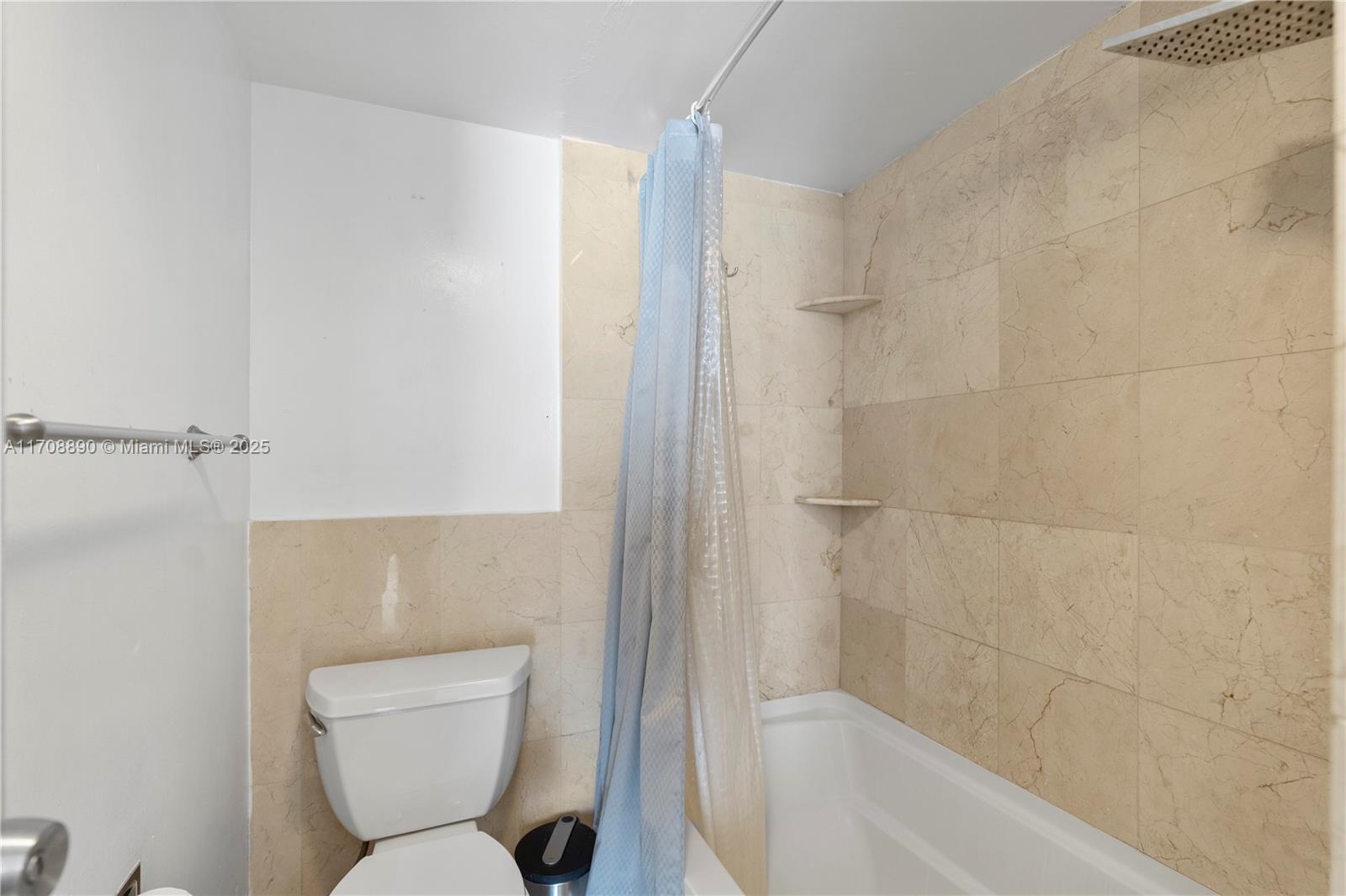 3675 N Country Club Dr # 105