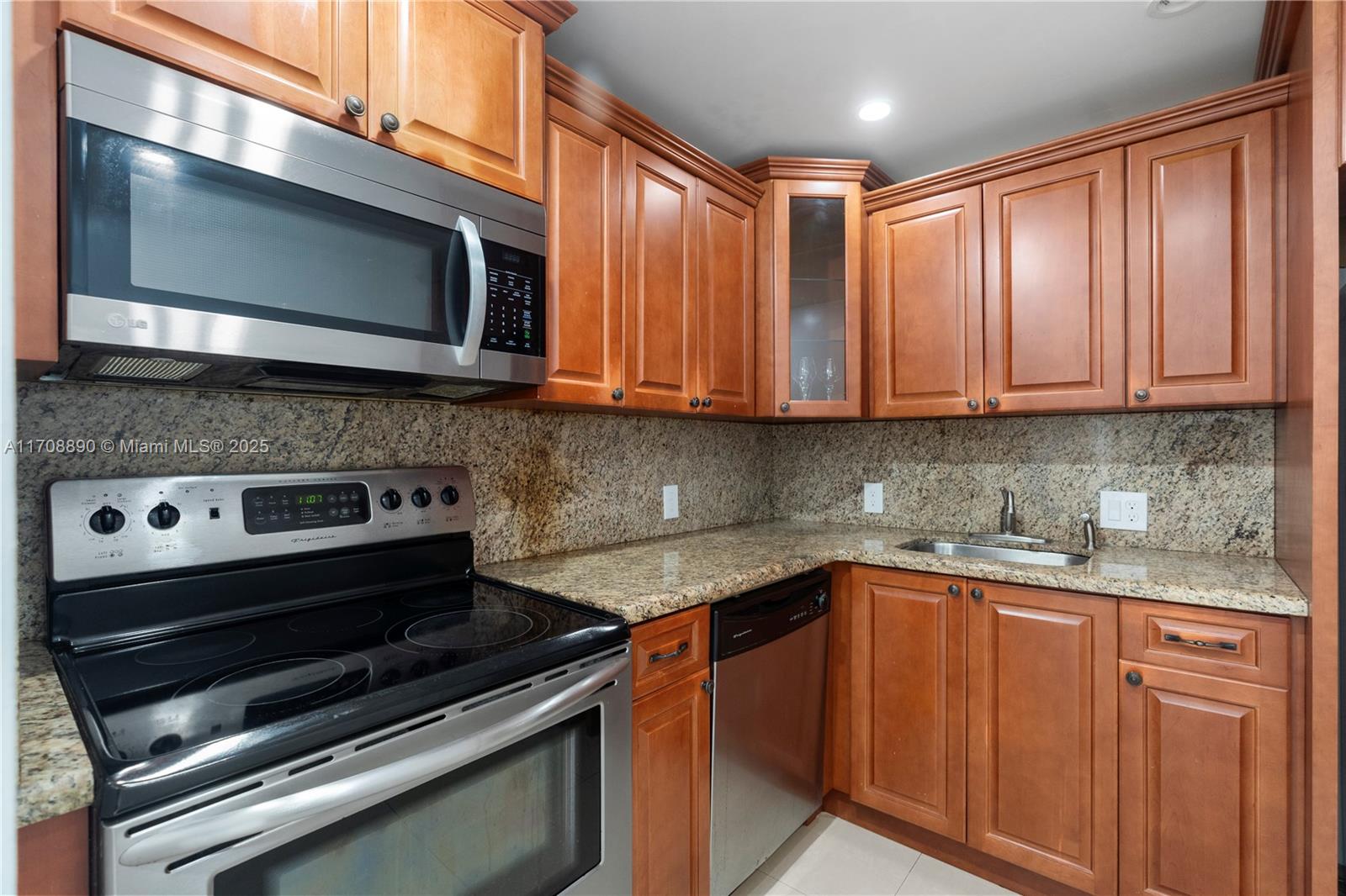 3675 N Country Club Dr # 105