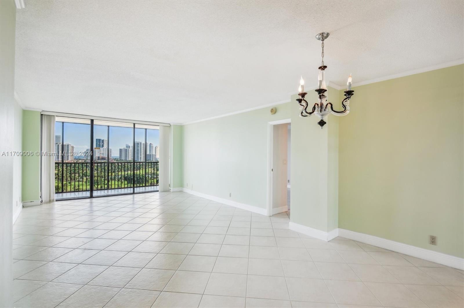 20335 W Country Club Dr # 1606
