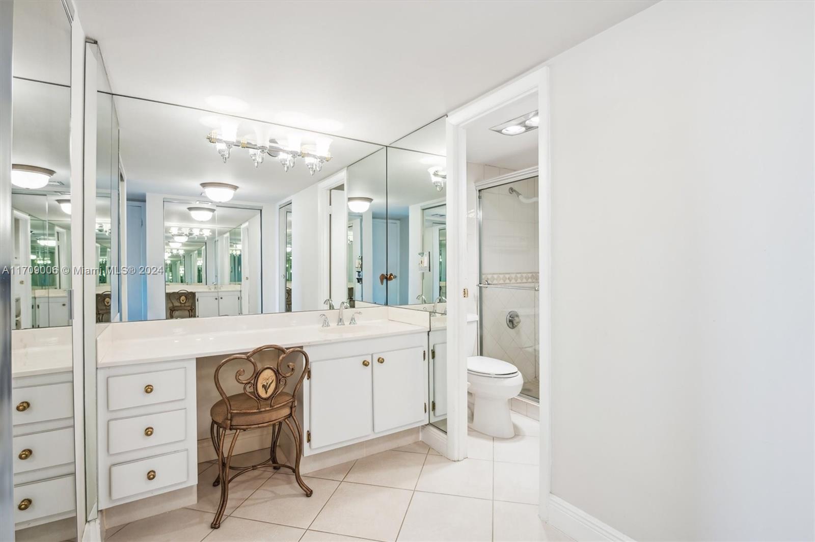 20335 W Country Club Dr # 1606