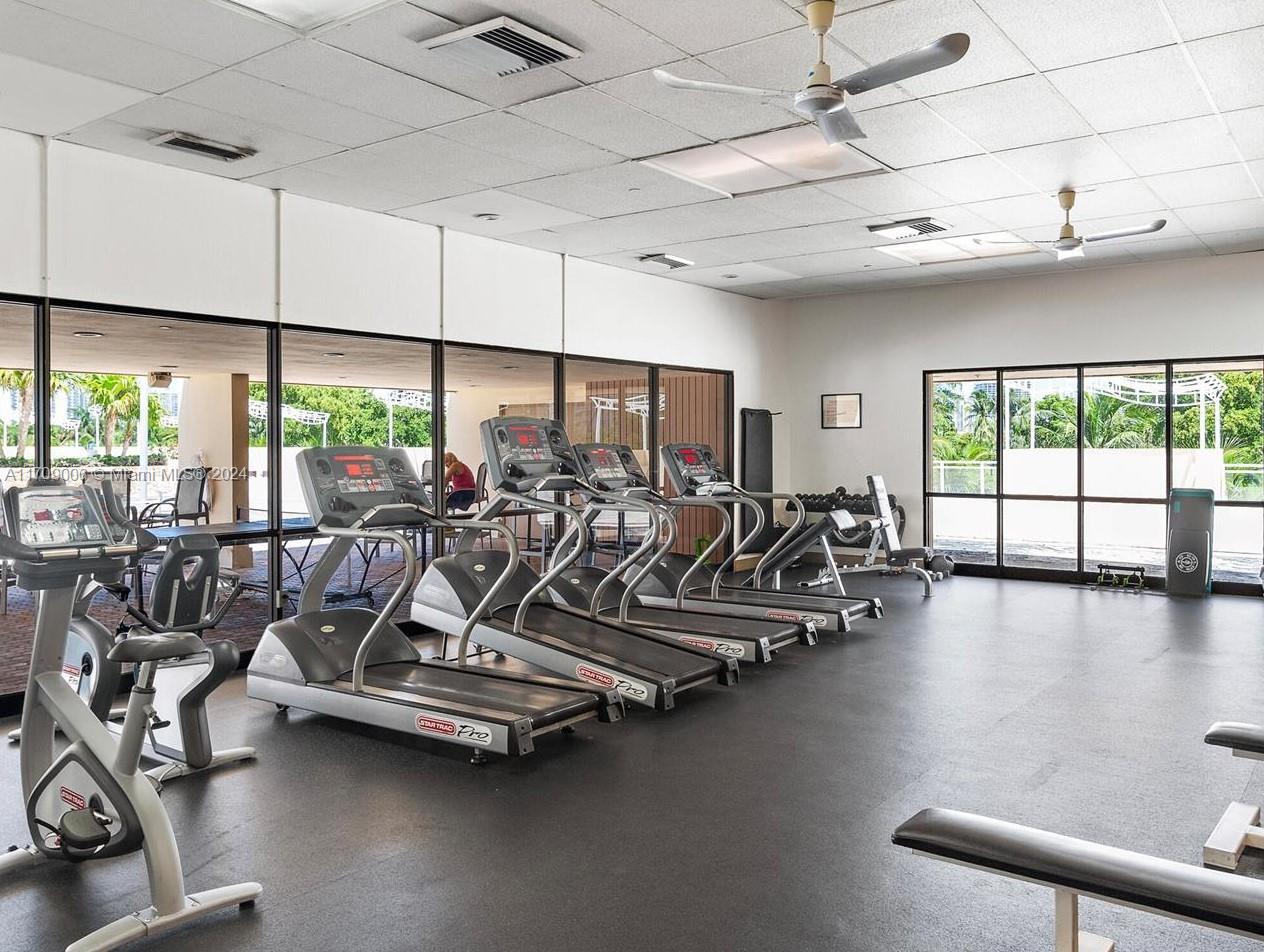 20335 W Country Club Dr # 1606