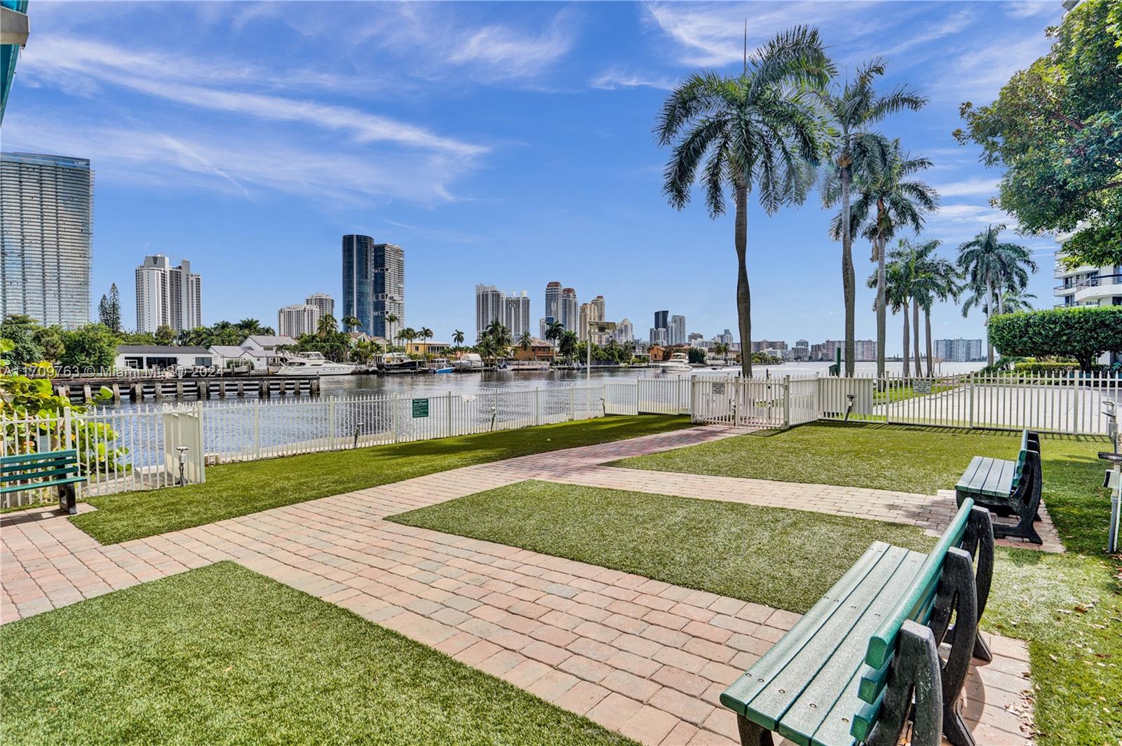 19101 NE 36th Ct # 902