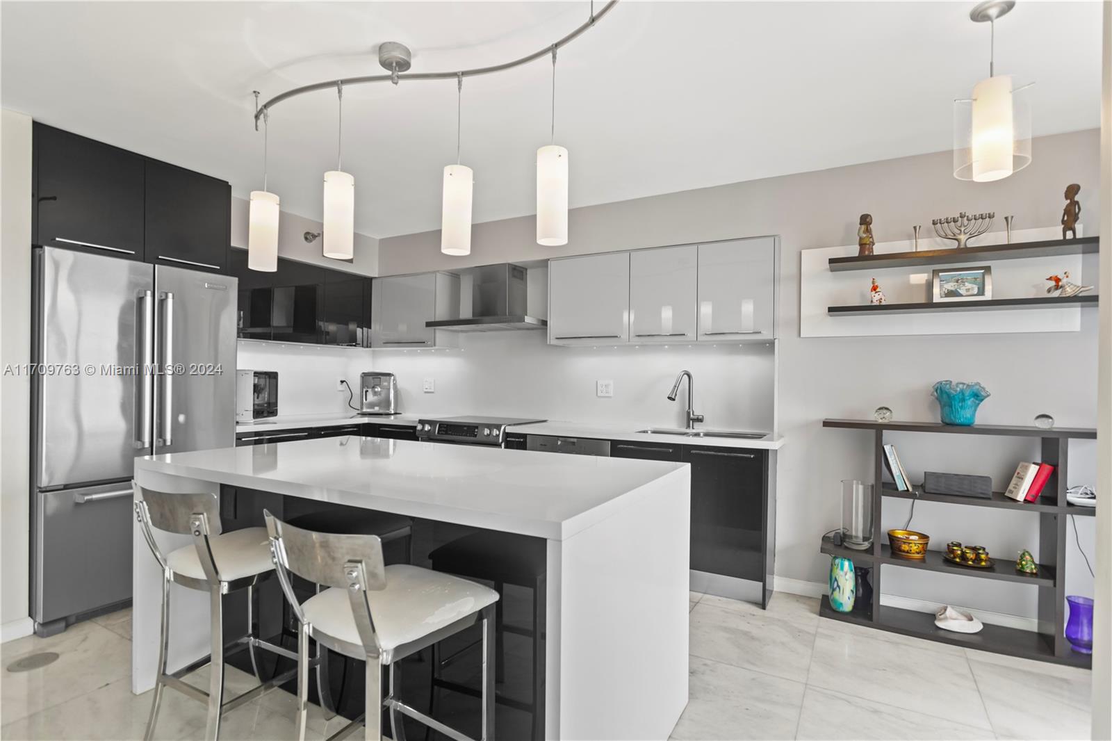 19101 NE 36th Ct # 902