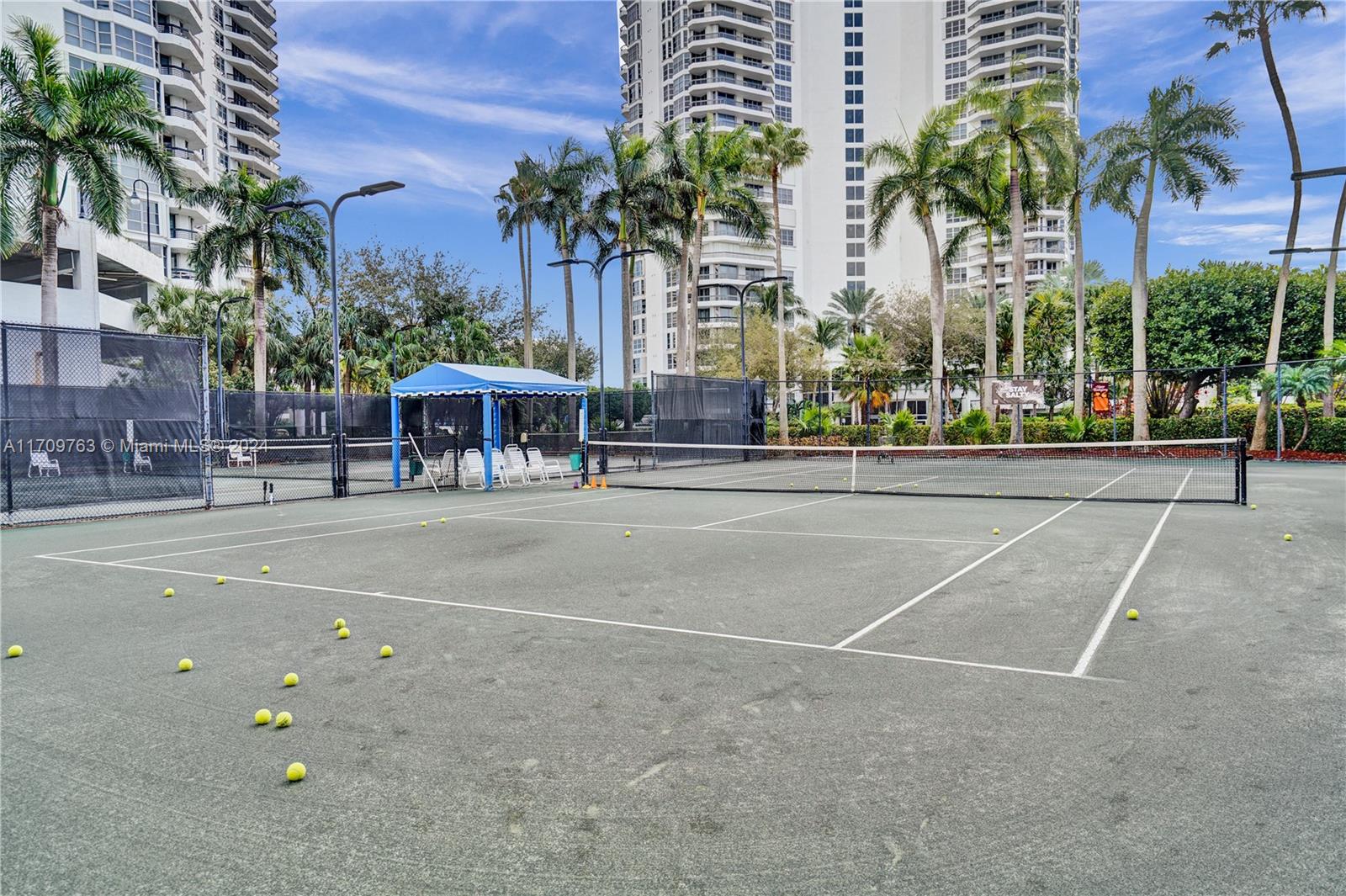 19101 NE 36th Ct # 902