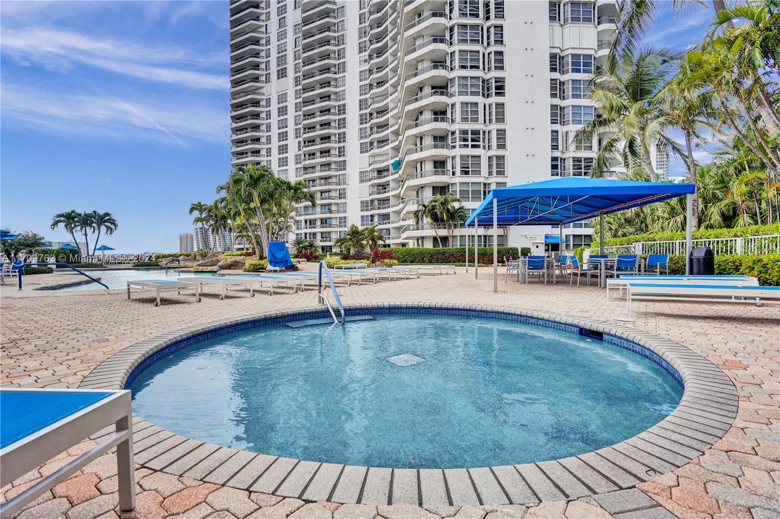 19101 NE 36th Ct # 902