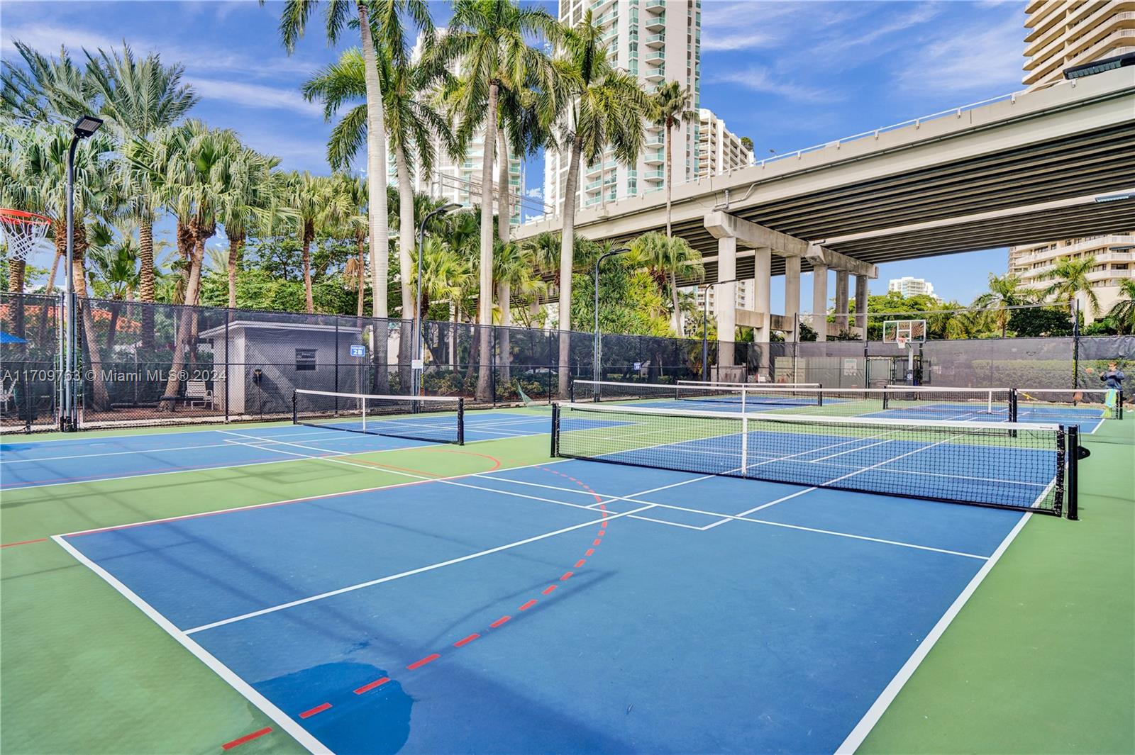 19101 NE 36th Ct # 902