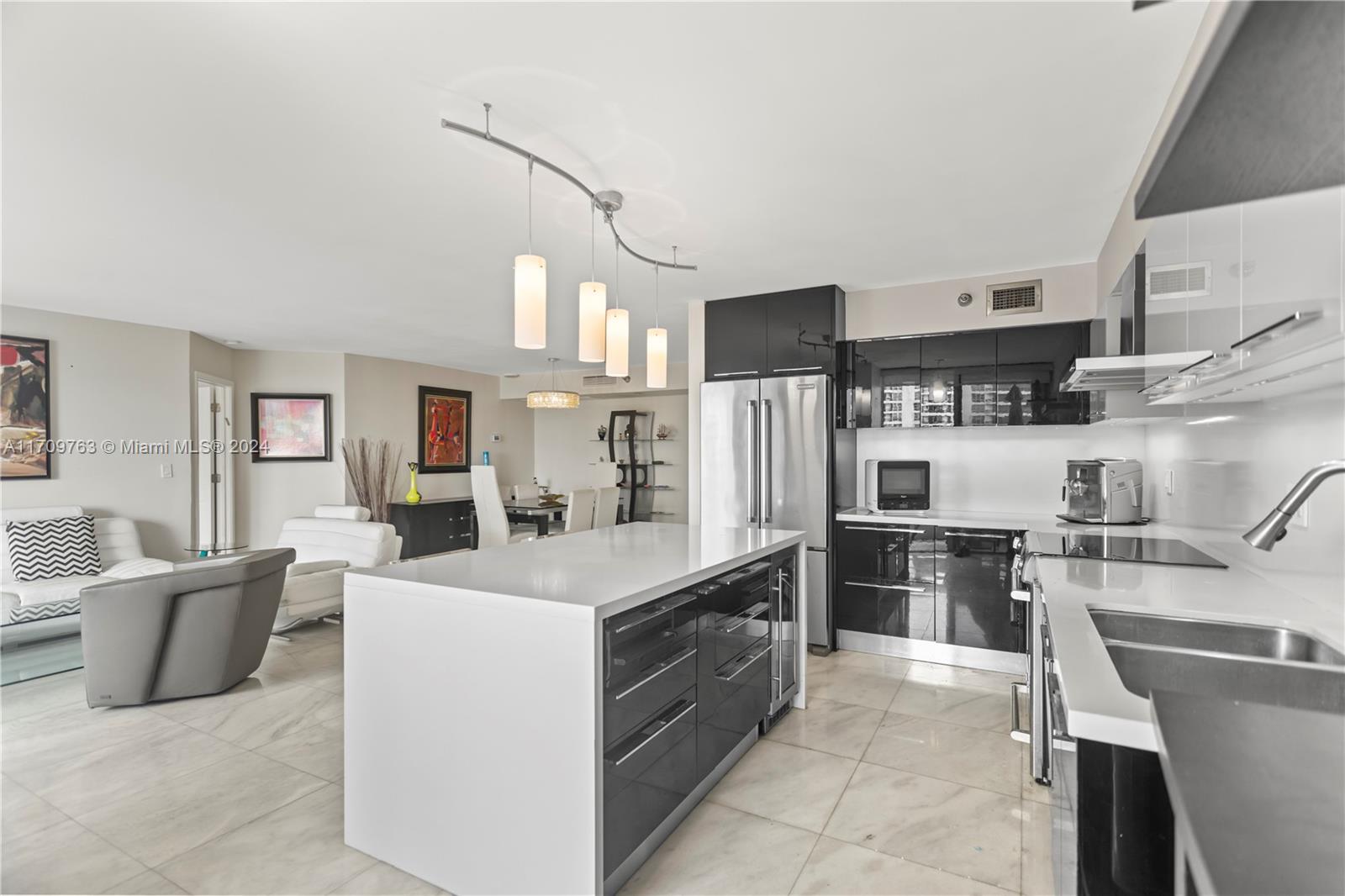 19101 NE 36th Ct # 902