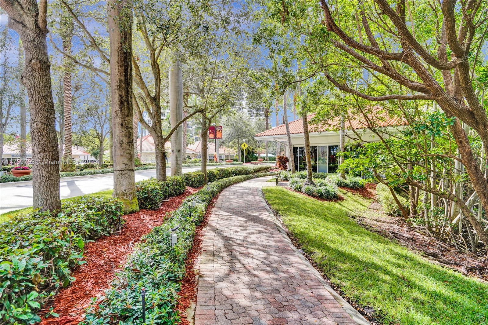 19101 NE 36th Ct # 902