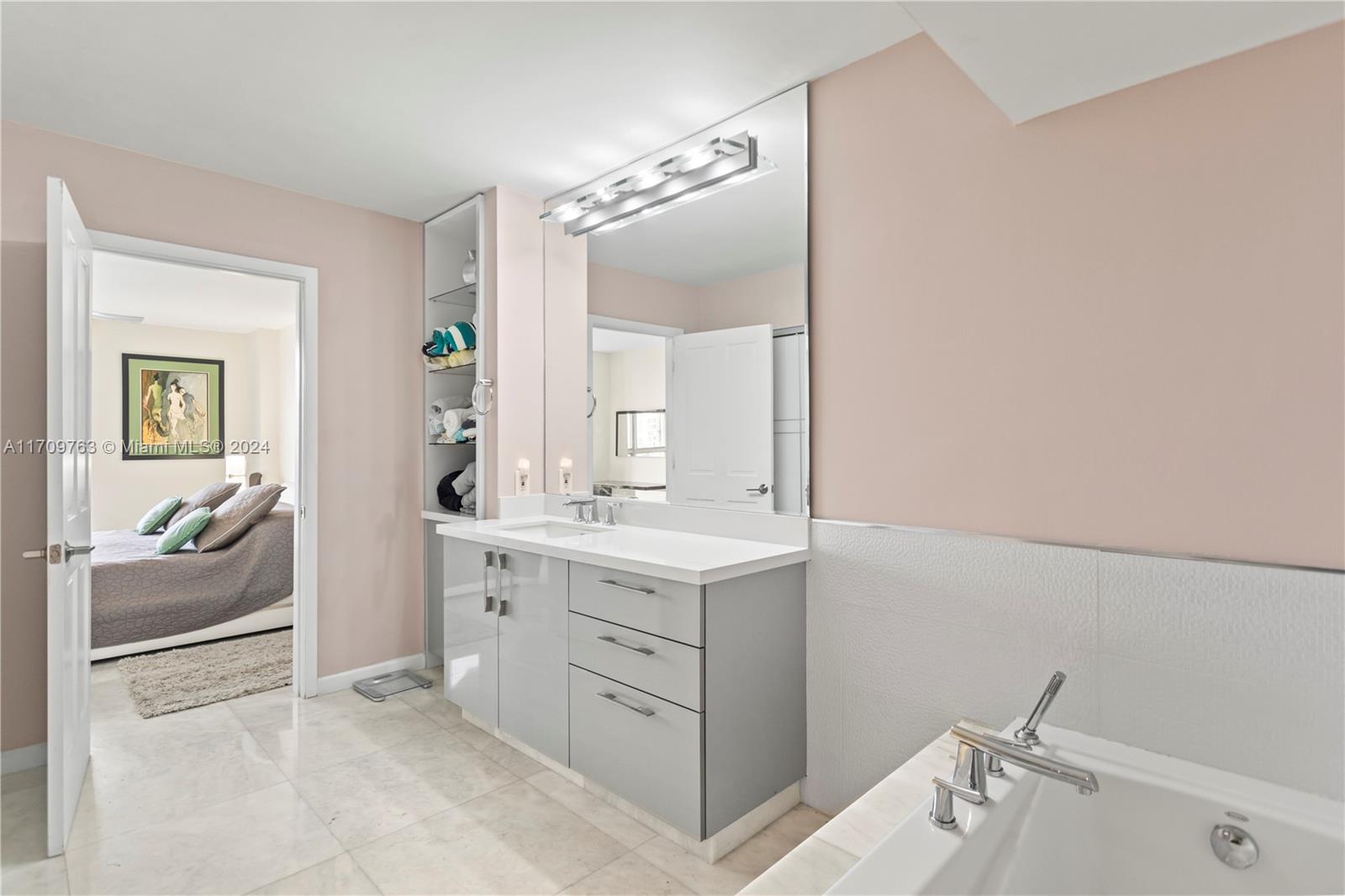 19101 NE 36th Ct # 902