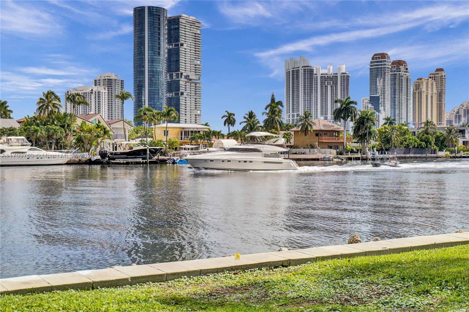 19101 NE 36th Ct # 902