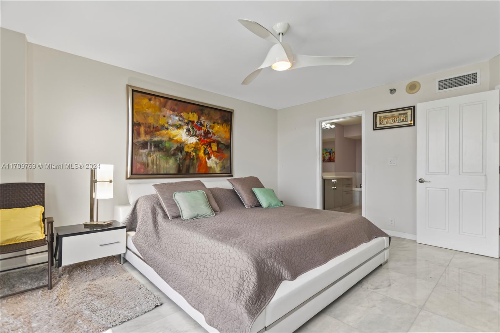 19101 NE 36th Ct # 902