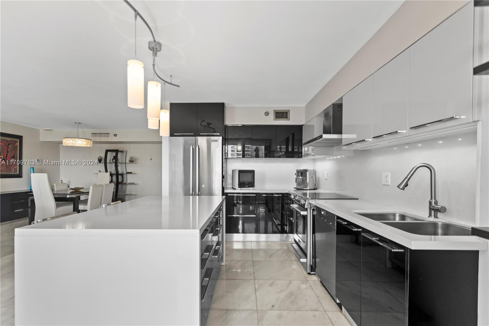 19101 NE 36th Ct # 902