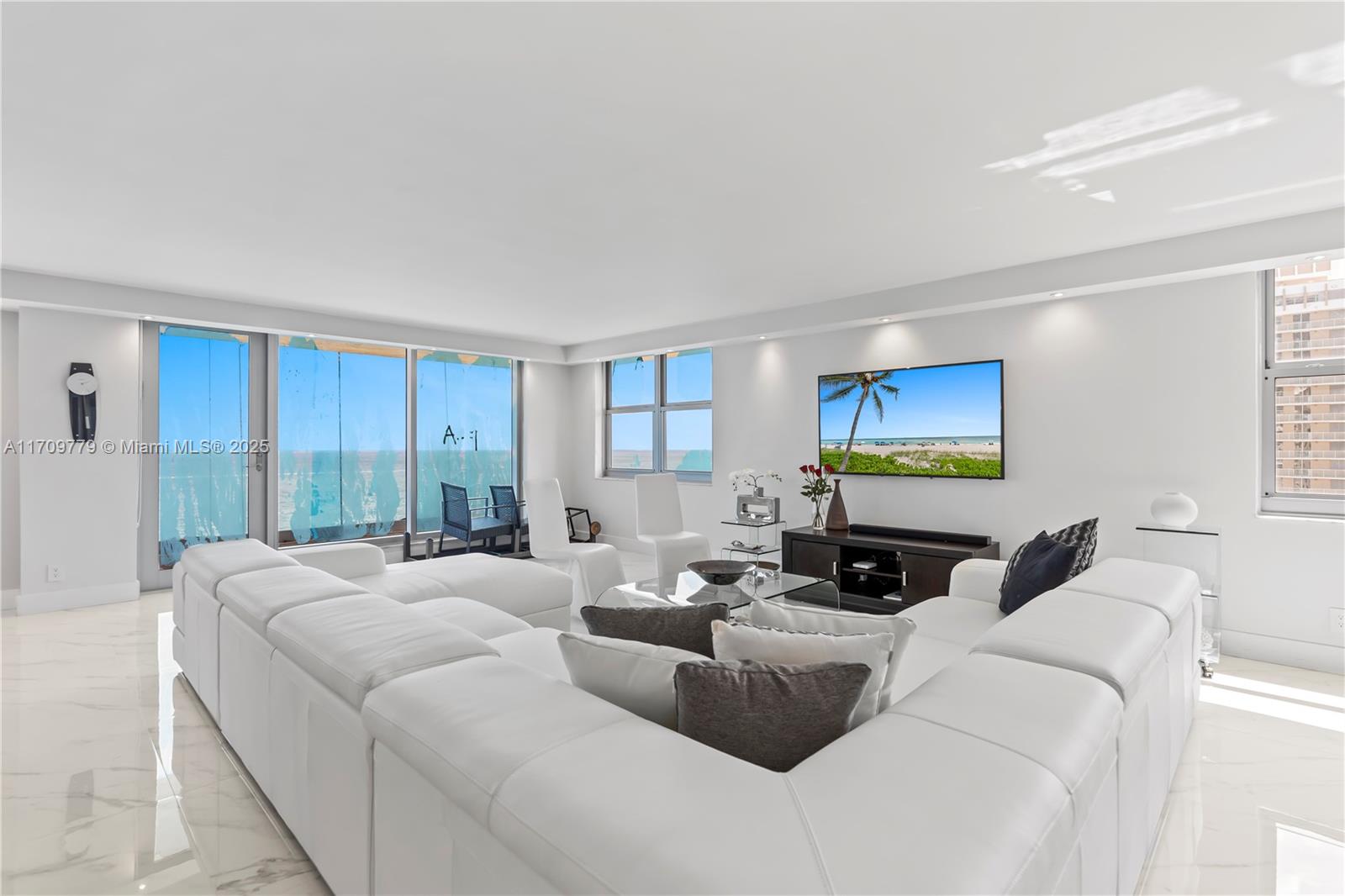 1912 S Ocean Dr # 17A