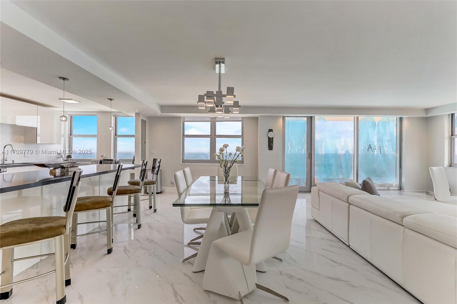1912 S Ocean Dr # 17A