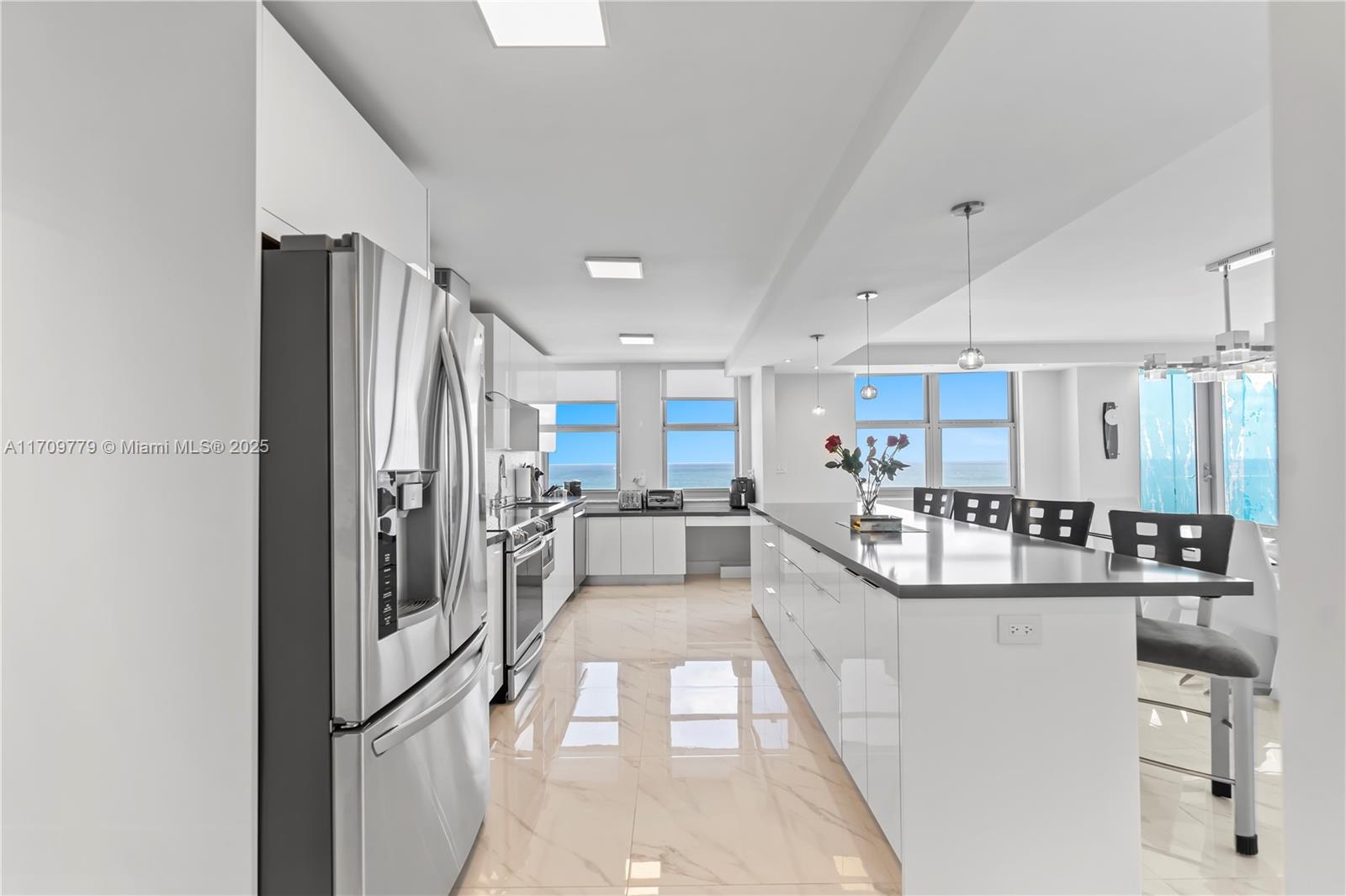 1912 S Ocean Dr # 17A