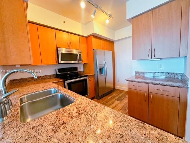 1830 Radius Dr # 810