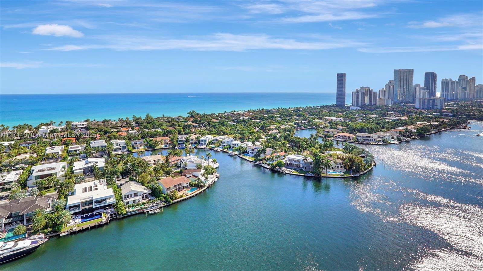 20201 E Country Club Dr Unit: PH2702