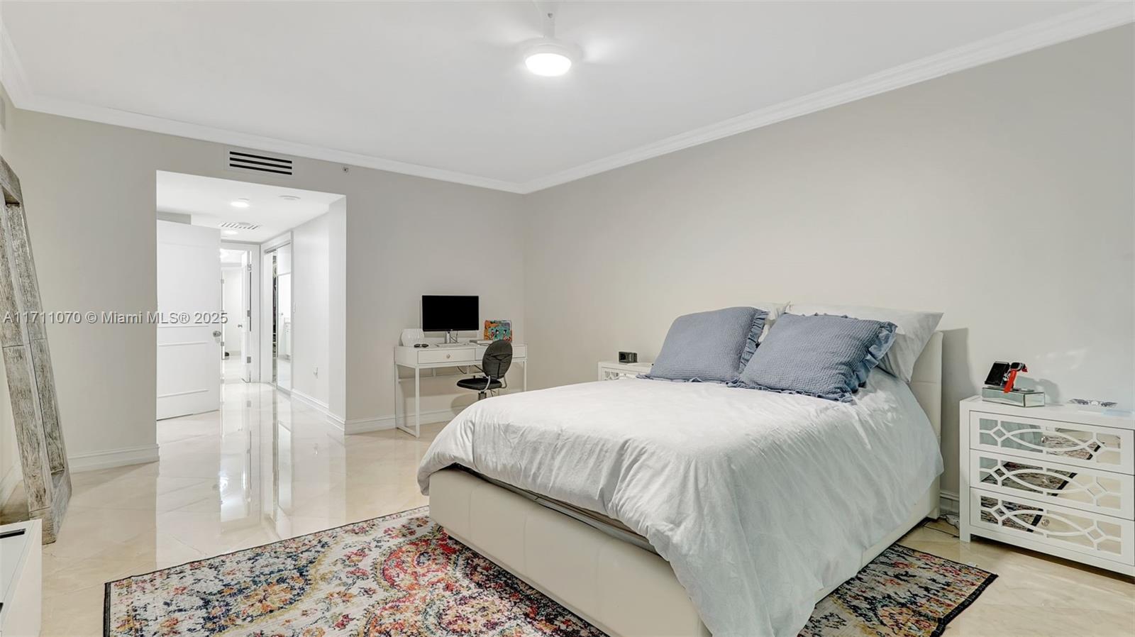 20201 E Country Club Dr Unit: PH2702
