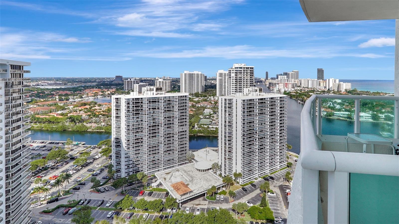20201 E Country Club Dr Unit: PH2702
