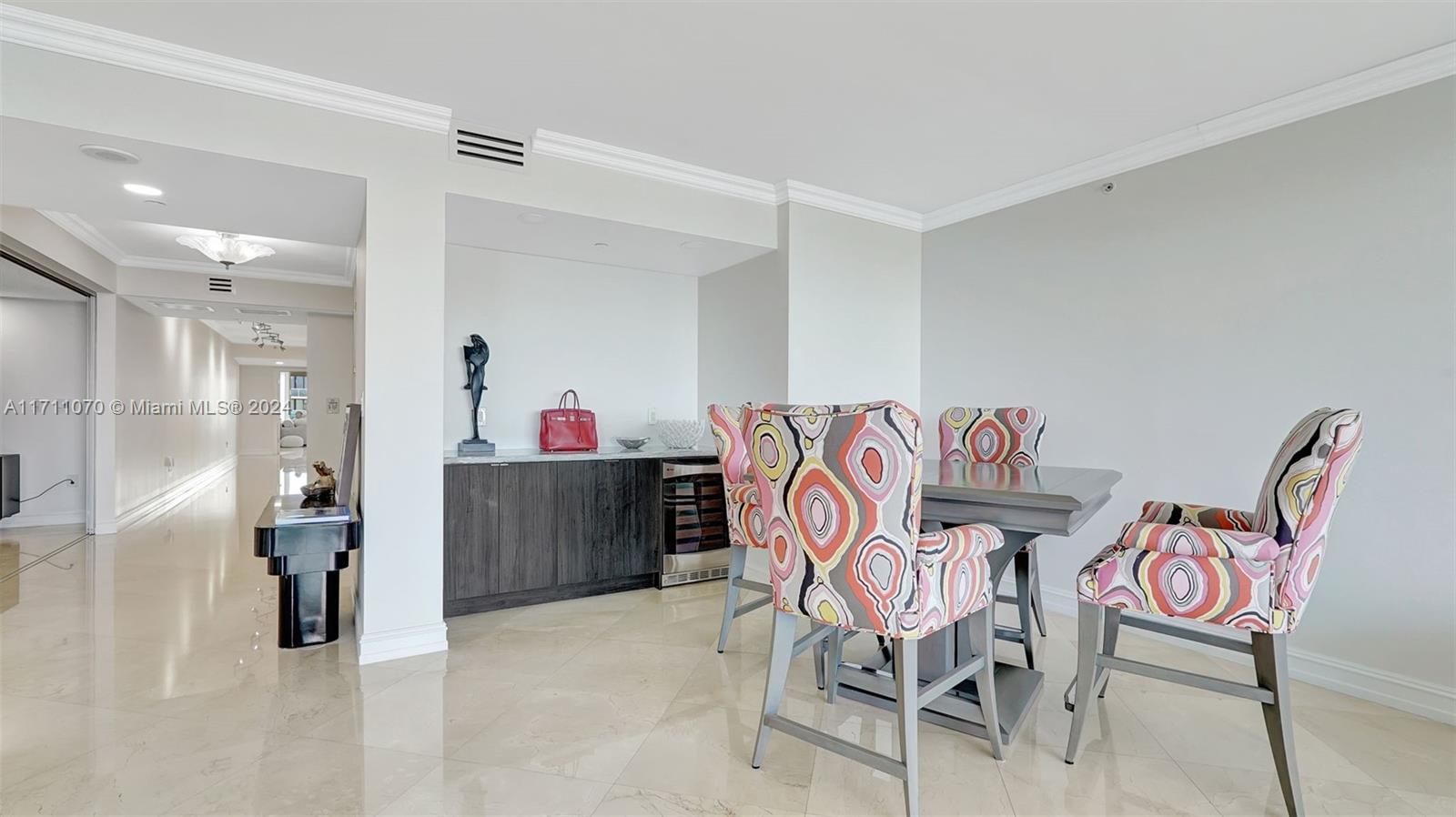 20201 E Country Club Dr Unit: PH2702